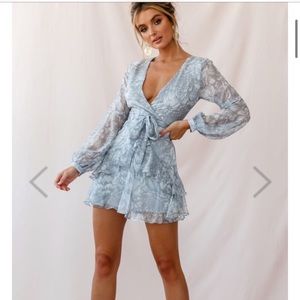 Kerry Layered Balloon Sleeve Dress Selfie Leslie